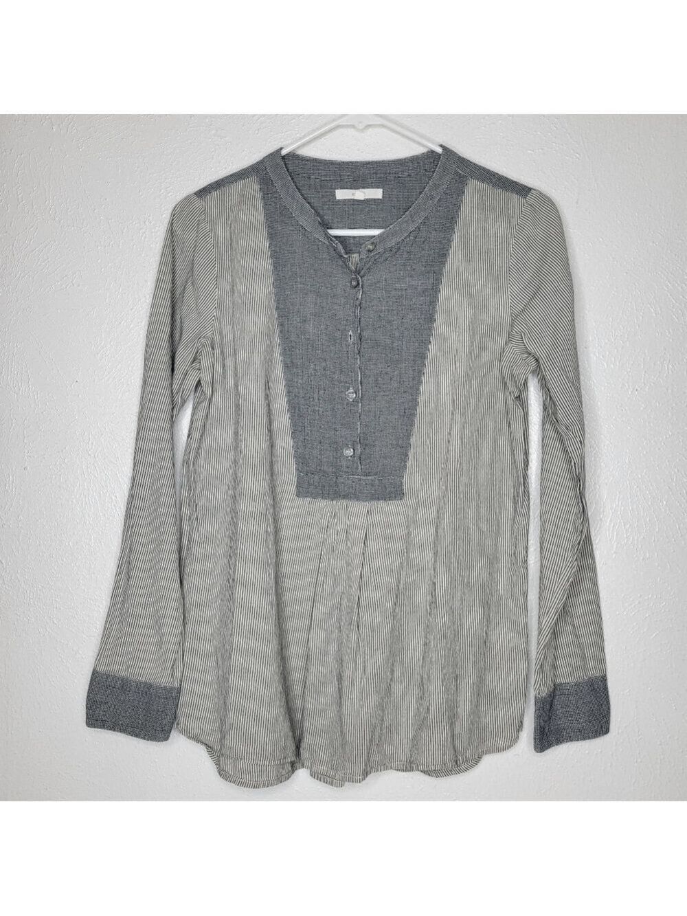 SALE 4/$30 Eliot Gray Striped Popover Blouse Women's Size Medium